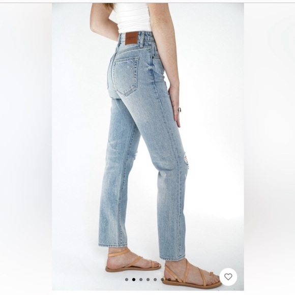 Carly Jean Los Angeles Topanga Jeans - Picture 2 of 5